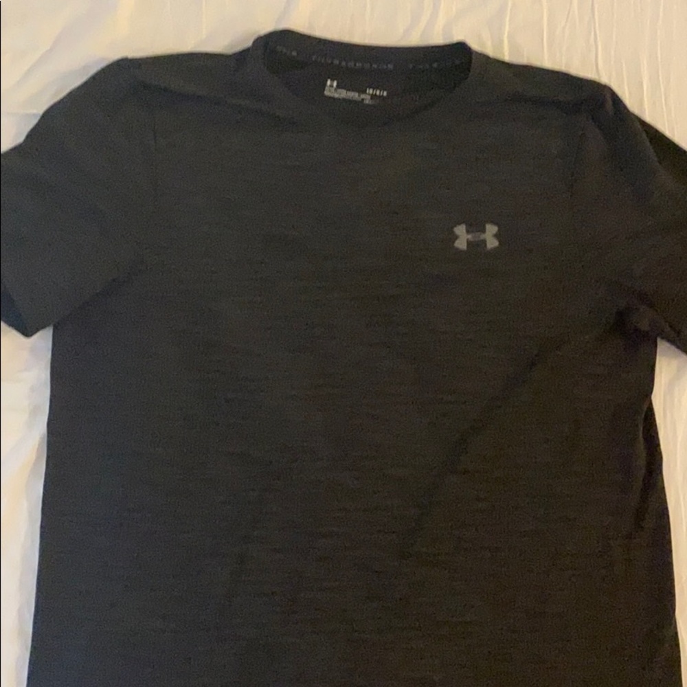 Under armor t shirt new